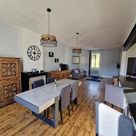 Appartement Spacieux, Wifi ,Cafe A Volonte Blaye-Les-Mines Eksteriør bilde